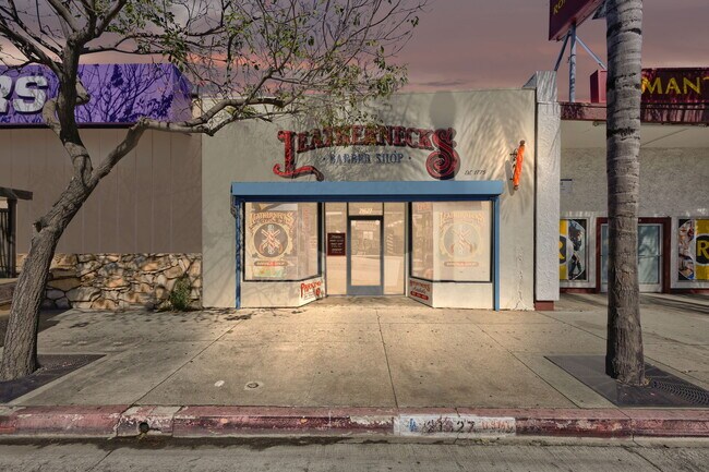 More details for 21627 Sherman Way, Canoga Park, CA - Retail for Sale