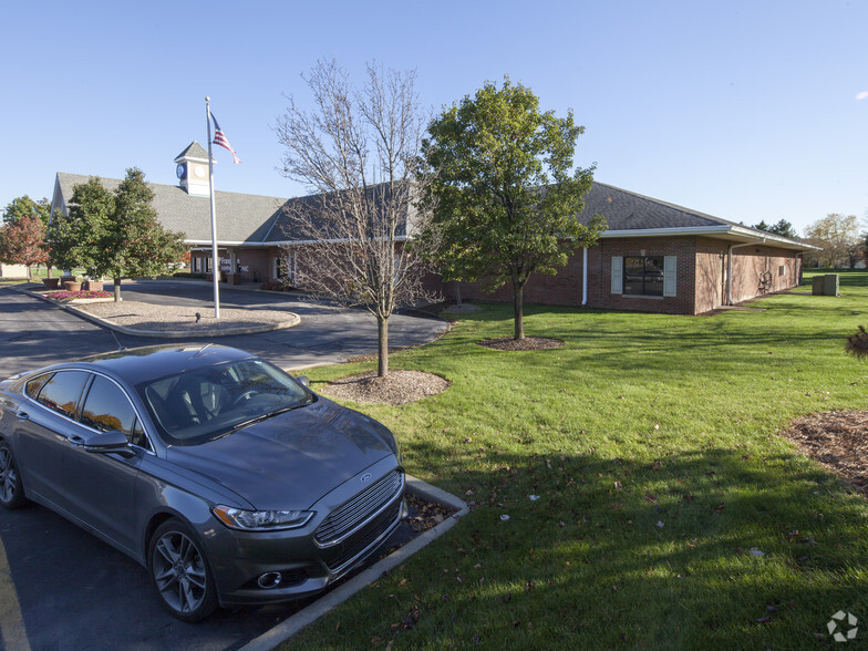 11355 W 97th Ln, Saint John, IN for lease - Primary Photo - Image 1 of 3