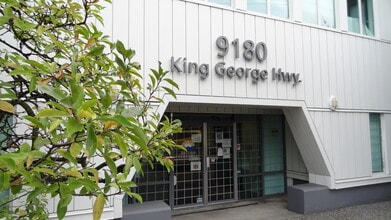 9180 King George Blvd, Surrey, BC à louer Photo intérieure- Image 2 de 8