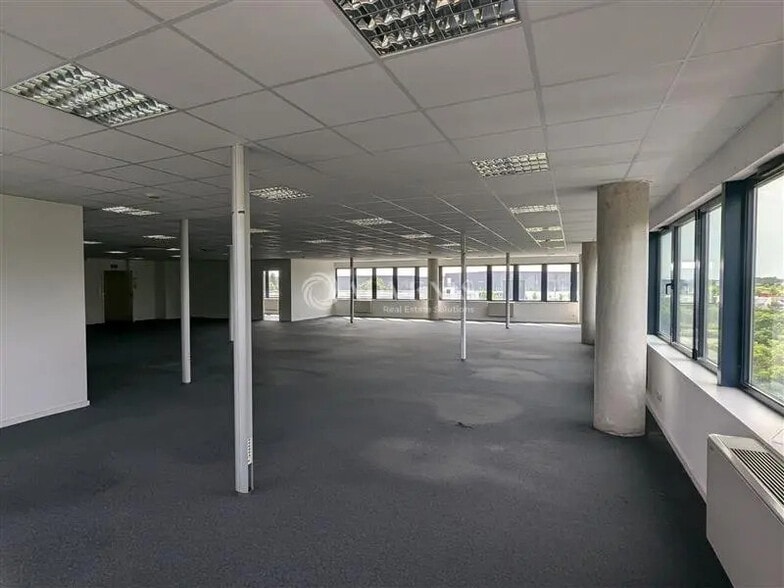 Office in Entzheim for lease - Interior Photo - Image 3 of 7