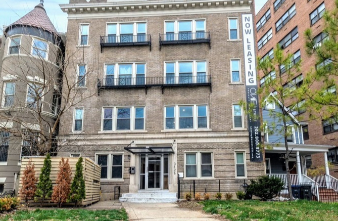 3126 16th St NW, Washington, DC à vendre - Photo du bâtiment - Image 1 de 1