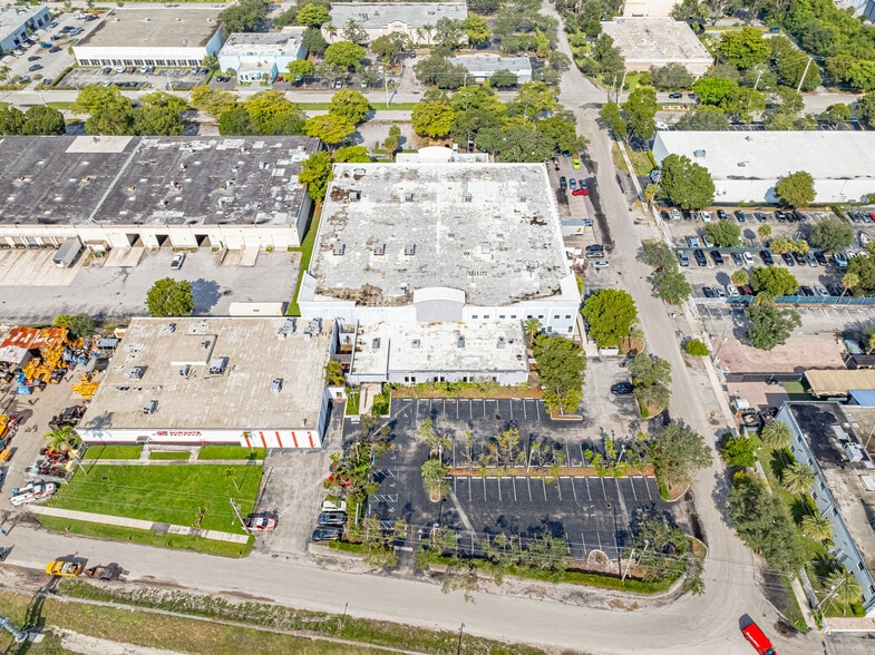 2850 Greene St, Hollywood, FL for lease - Building Photo - Image 3 of 24