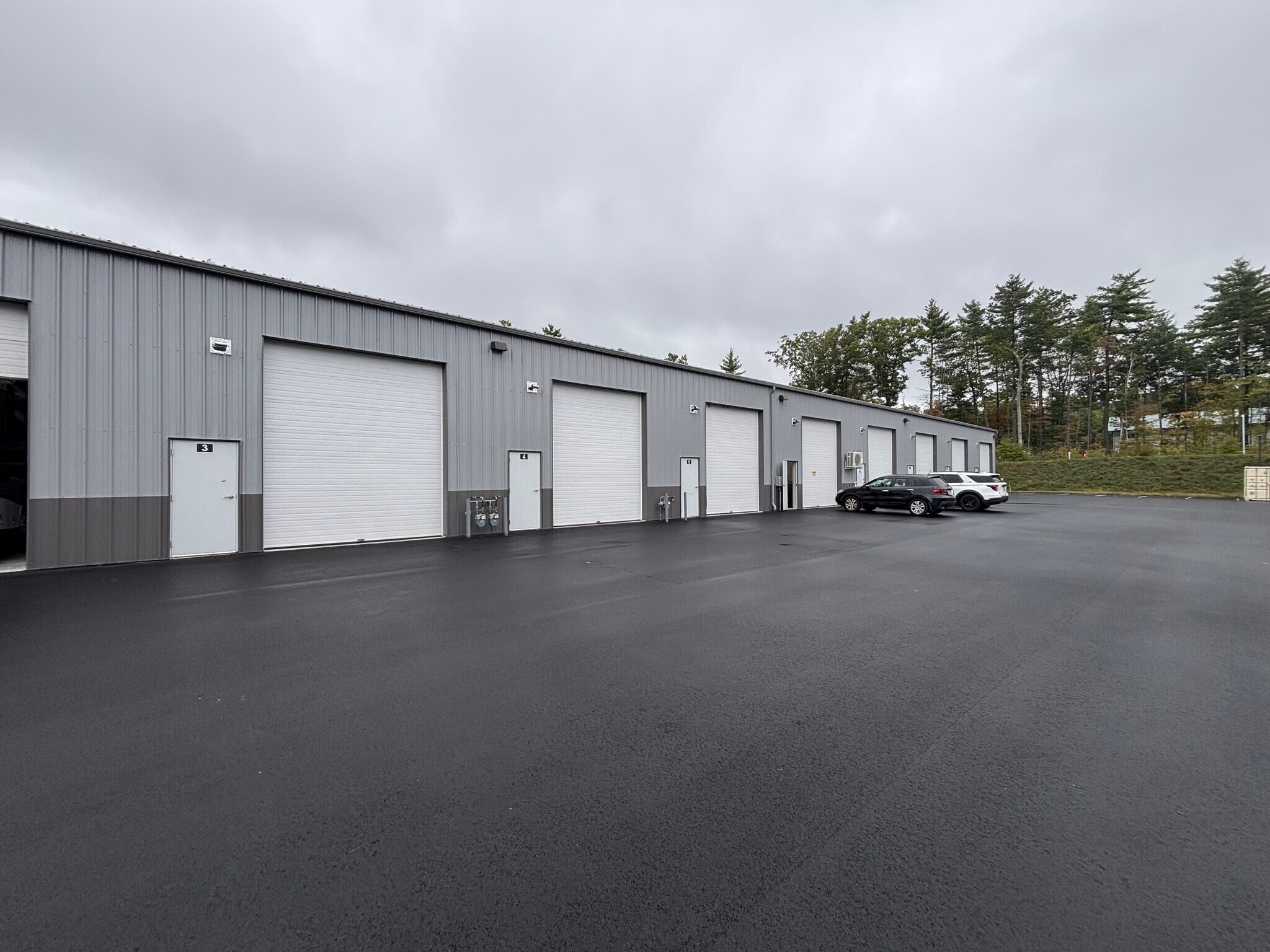 22 Dartmouth Dr, Auburn, NH for lease Building Photo- Image 1 of 4