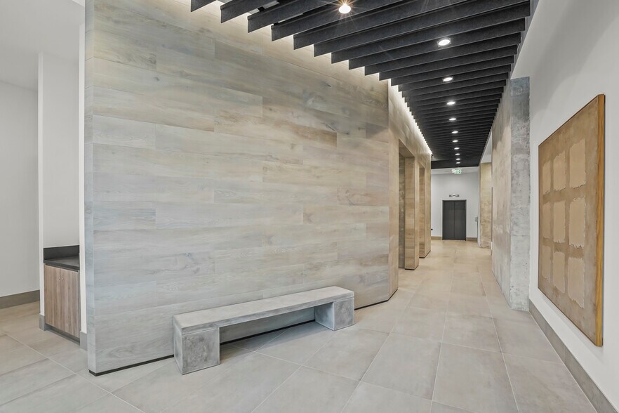 1895 Tyler St, Hollywood, FL à louer - Photo intérieure - Image 3 de 17