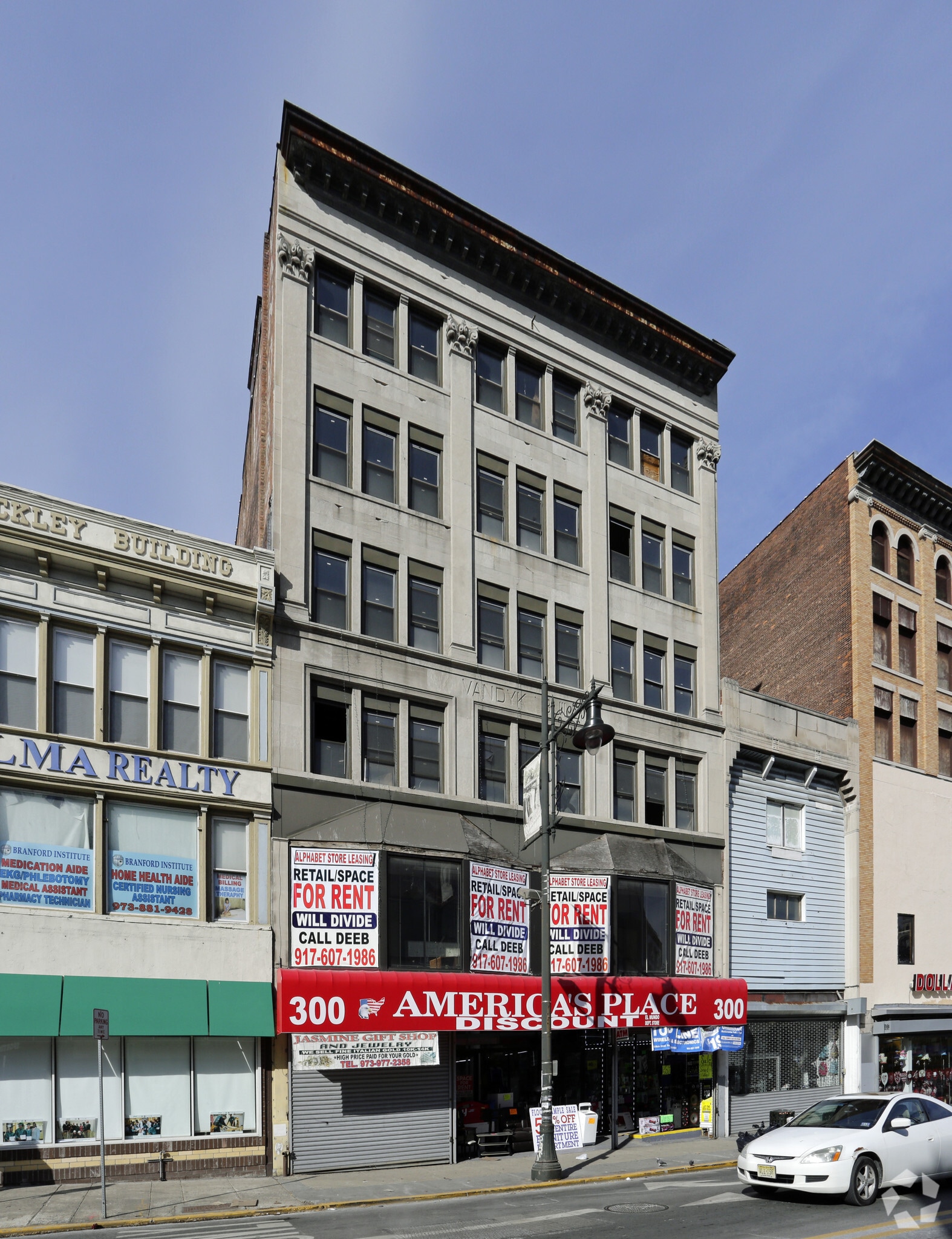 300 Main St, Paterson, NJ à vendre Photo principale- Image 1 de 30