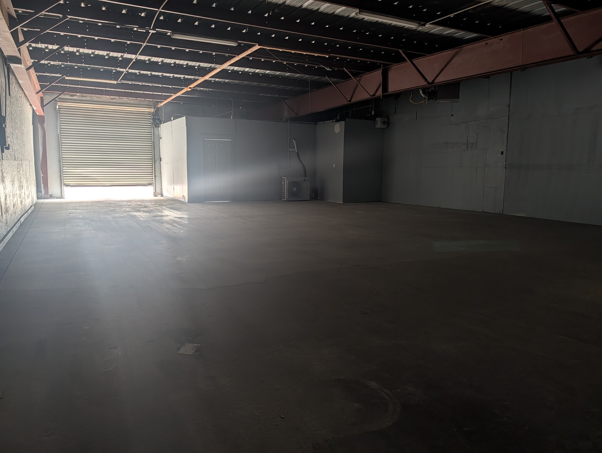 605 S Sherman St, Richardson, TX à louer Photo intérieure- Image 1 de 4