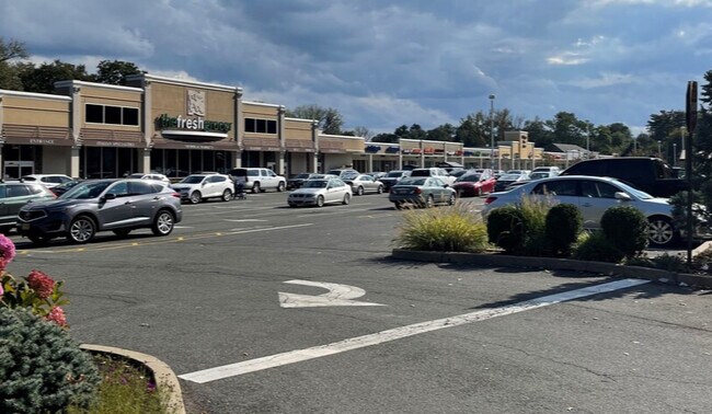 More details for 285 Pascack Rd, Washington Township Bergen, NJ - Office, Retail for Lease