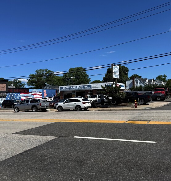 3359 Merrick Rd, Wantagh, NY for sale - Building Photo - Image 1 of 12