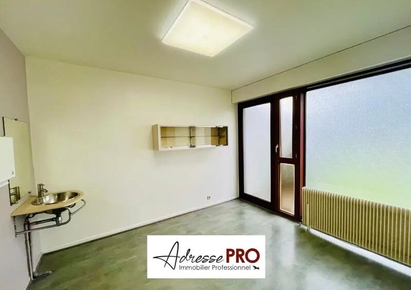 Bureau dans Bordeaux à louer - Photo du bâtiment - Image 2 de 5