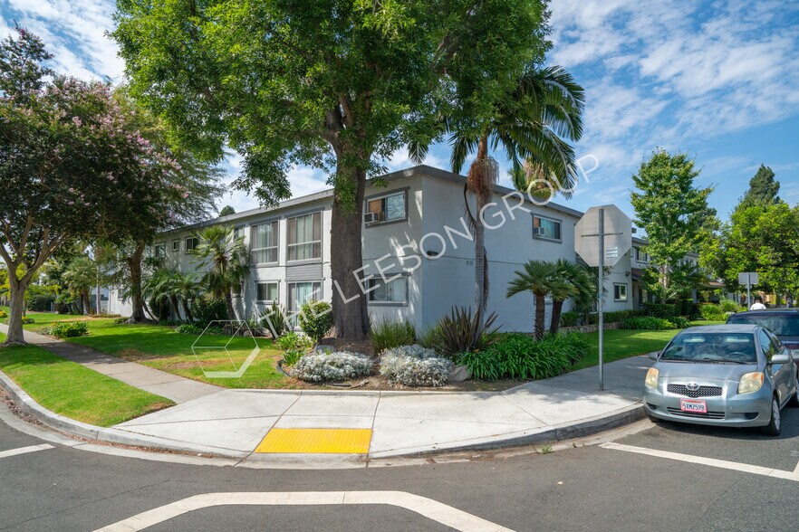 10442 Lampson Ave, Garden Grove, CA à vendre - Photo du bâtiment - Image 2 de 19