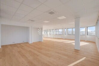 Office in Malakoff for lease Interior Photo- Image 2 of 9