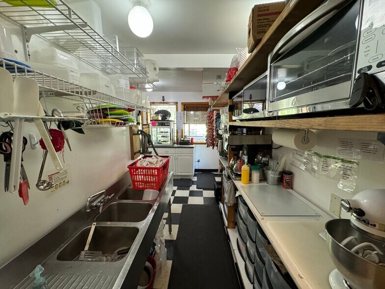 482 N Sage Lake Rd, Hale, MI à vendre - Photo intérieure - Image 3 de 61