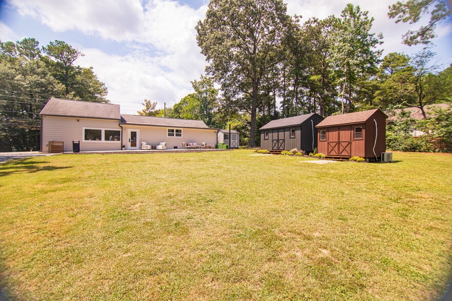 1951 SE Old Concord Rd, Smyrna, GA for sale - Building Photo - Image 3 of 10