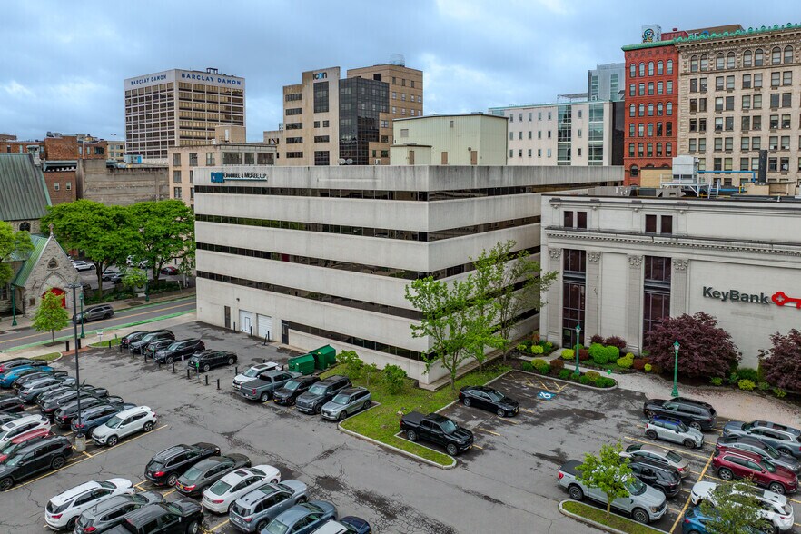 221 S Warren St, Syracuse, NY à louer - Photo du bâtiment - Image 3 de 6