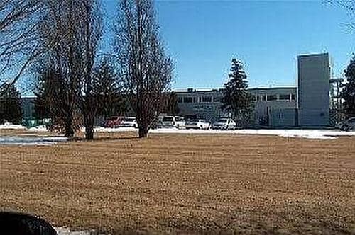 540 Park Avenue East, Unit 4A-B & Unit 5 portfolio of 2 properties for sale on LoopNet.ca Primary Photo- Image 1 of 2