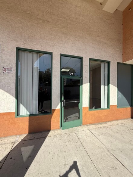 970 Broadway, Chula Vista, CA for lease - Building Photo - Image 2 of 8