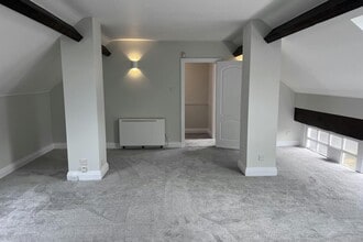 Clifford Rd, Boston Spa for sale Interior Photo- Image 1 of 8