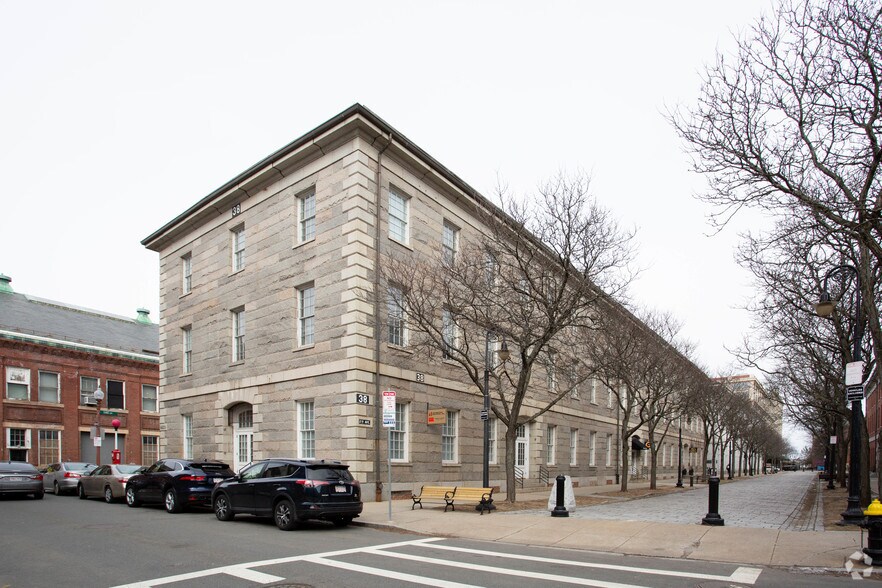 38 Third Ave, Charlestown, MA à vendre - Photo principale - Image 2 de 15