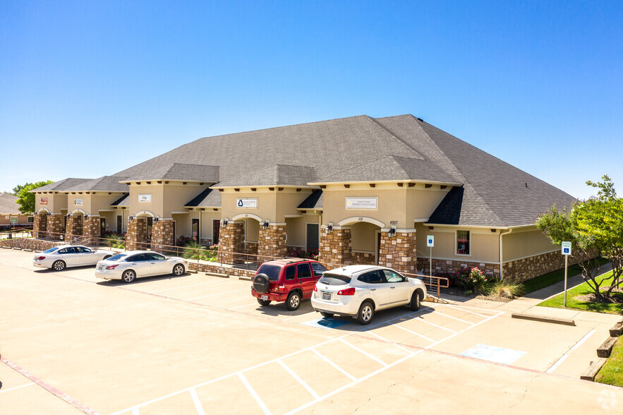 4907 S Collins St, Arlington, TX à vendre - Photo du bâtiment - Image 1 de 1