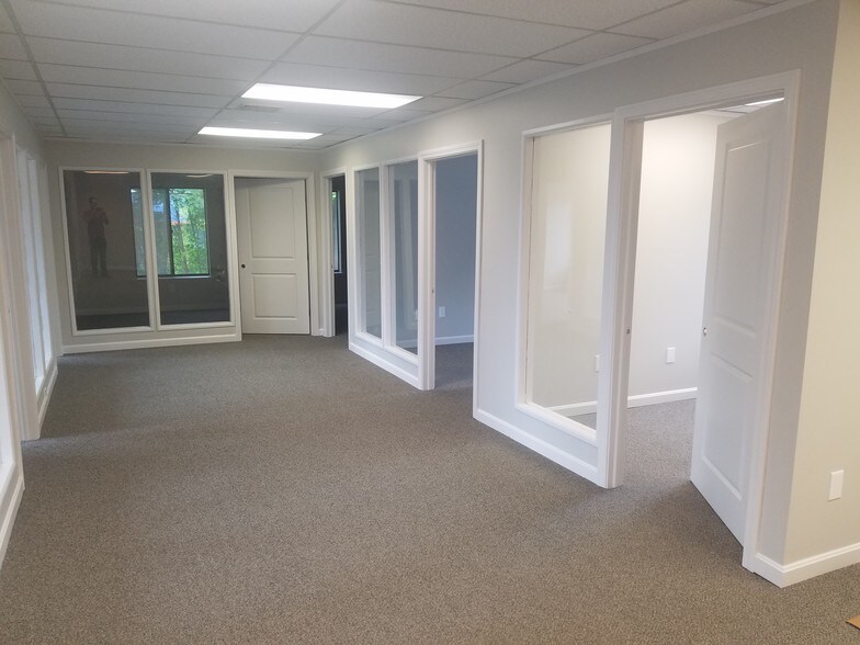 161-163 Boston Post Rd, Waterford, CT à louer - Photo intérieure - Image 2 de 19