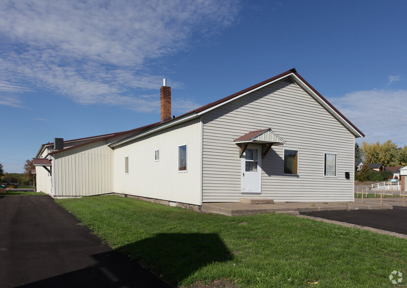 120 Central Ave N, Milaca, MN for lease - Building Photo - Image 1 of 3