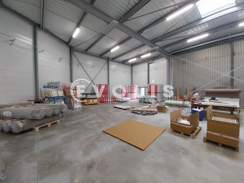 87 Rue Robert Berthelet, Crémieu à louer - Photo intérieure - Image 3 de 11