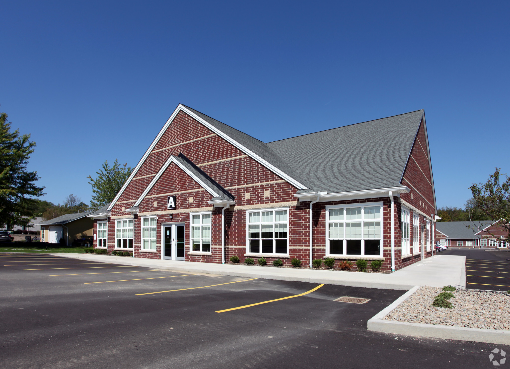 2181 E Aurora Rd, Twinsburg, OH for lease Primary Photo- Image 1 of 4