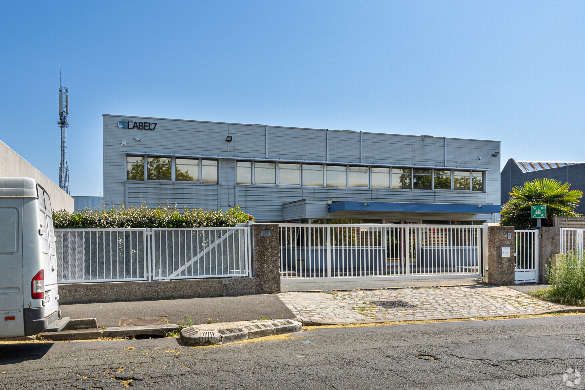 16 Rue Thomas Edison, Gennevilliers à louer Photo du bâtiment- Image 1 de 33