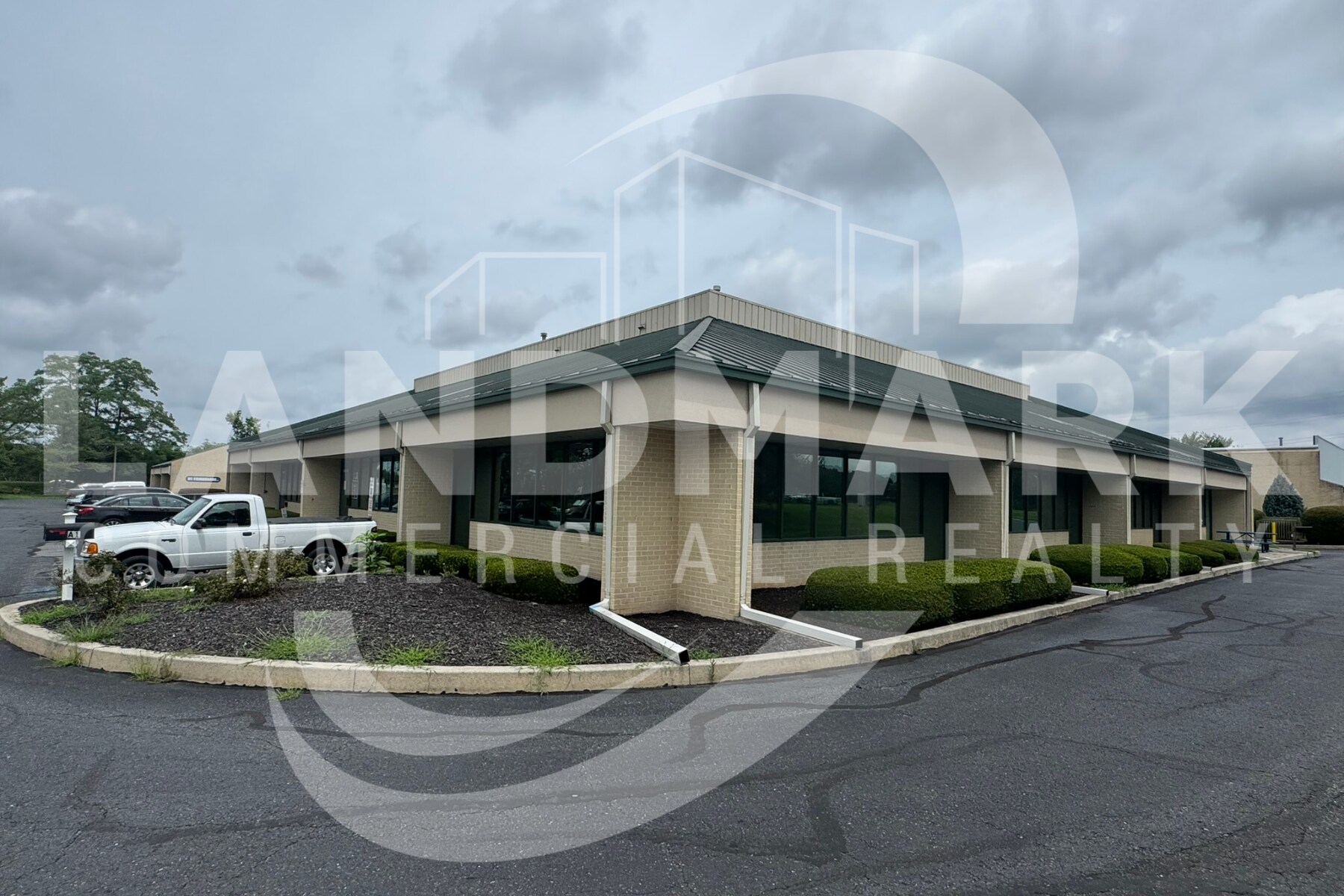5060 Ritter Rd, Mechanicsburg, PA for lease Primary Photo- Image 1 of 5