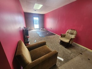 1102-1104 W Fairfield Rd, High Point, NC à louer Photo intérieure- Image 2 de 7