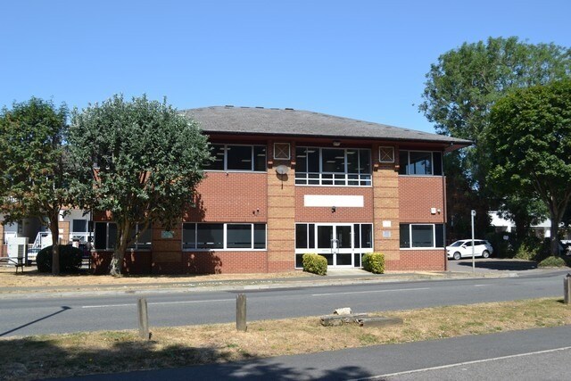 Herriard House, Mill Ln, Alton à louer - Photo du bâtiment - Image 2 de 10