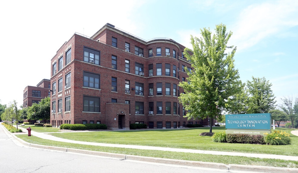 10437 W Innovation Dr, Milwaukee, WI for lease - Primary Photo - Image 2 of 7