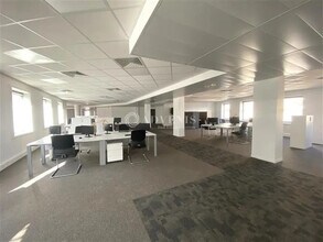 Office in Courbevoie for lease Interior Photo- Image 1 of 1
