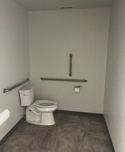 232 Old Airport Rd, Fletcher, NC for lease Interior Photo- Image 1 of 5