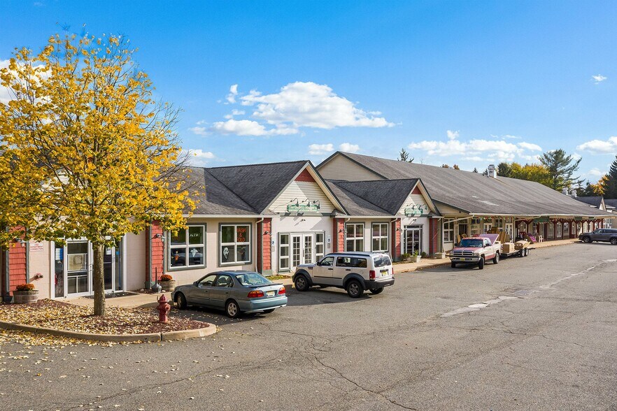 70-72 E Main St, Sussex, NJ à louer - Photo du bâtiment - Image 2 de 6