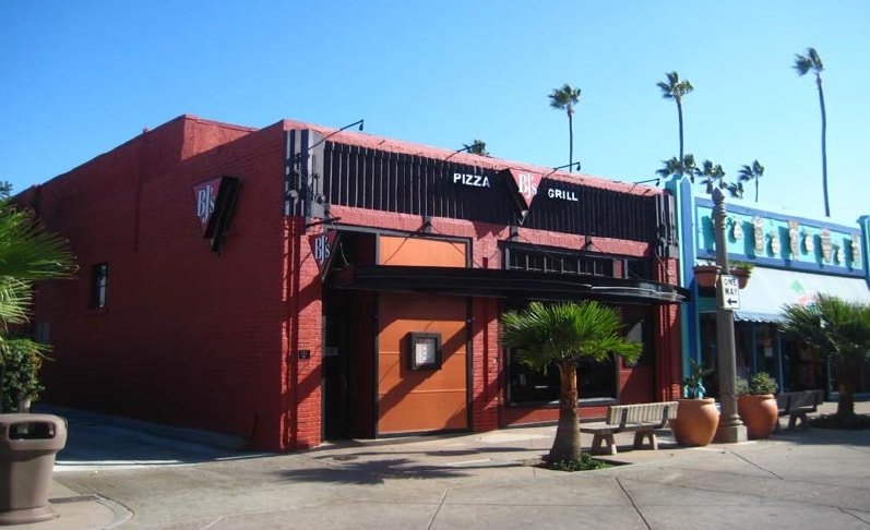106 Main St, Newport Beach, CA à louer - Photo du bâtiment - Image 3 de 9