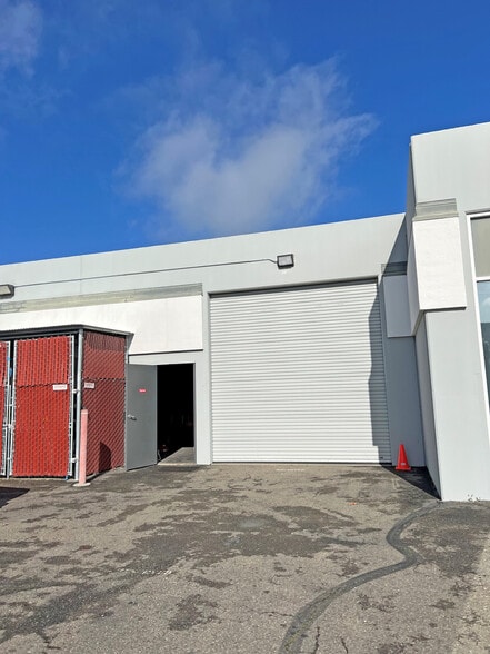 960 Hopper Ave, Santa Rosa, CA for lease - Building Photo - Image 2 of 2