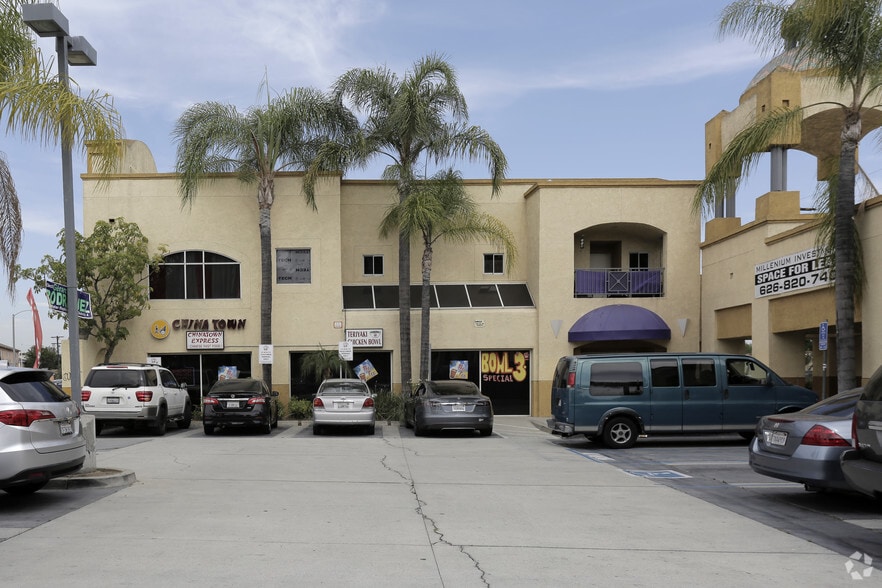 5724-5742 E Olympic Blvd, Commerce, CA for lease - Building Photo - Image 3 of 5