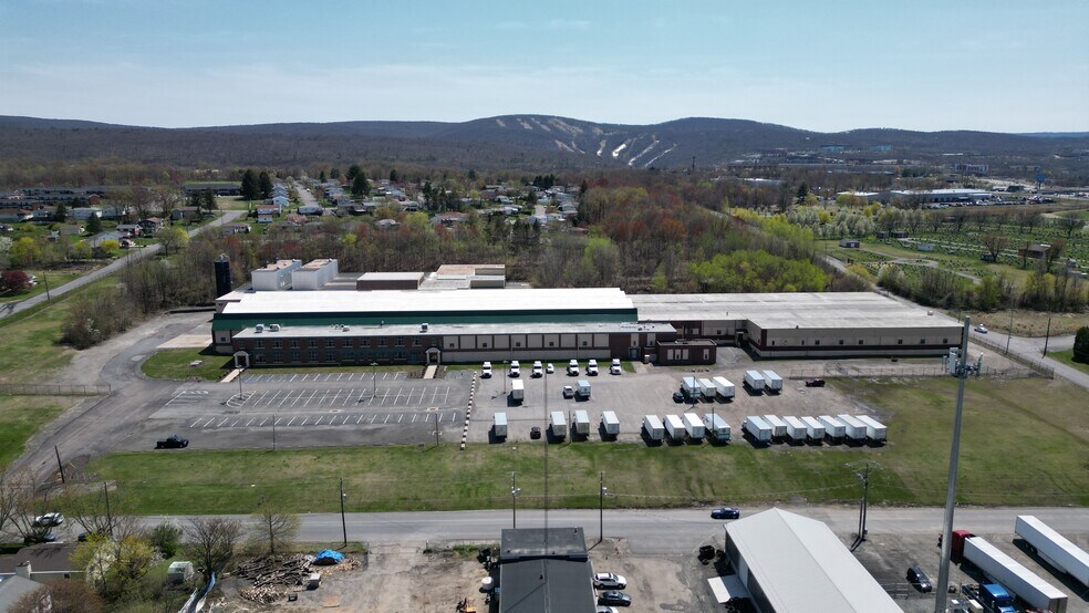 600 Sanders St, Scranton, PA à vendre - Photo du bâtiment - Image 2 de 33