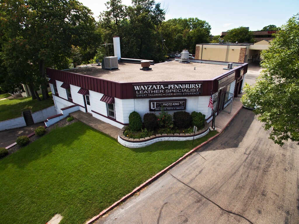 1042 Wayzata Blvd E, Wayzata, MN for sale Primary Photo- Image 1 of 1