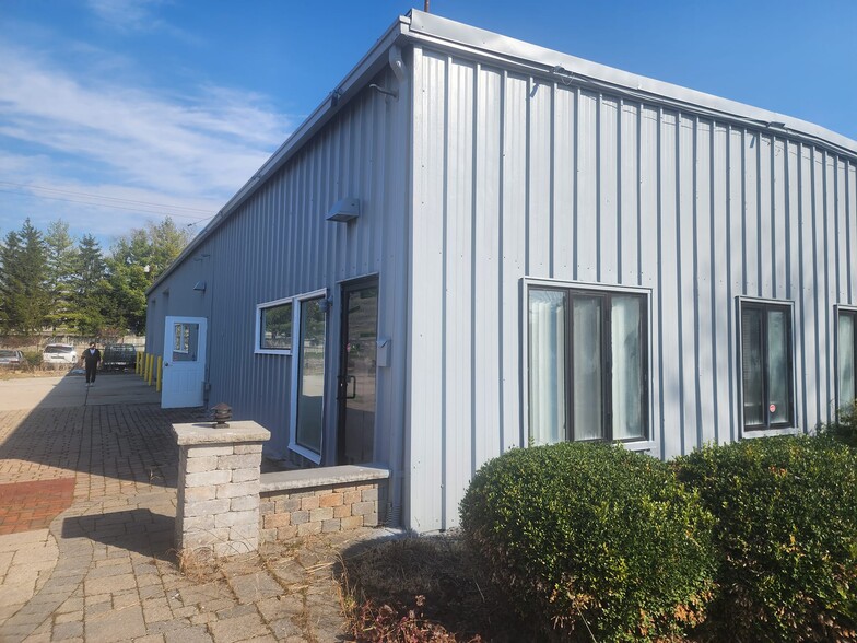 160 Glaser St, Fairborn, OH for lease - Building Photo - Image 1 of 12