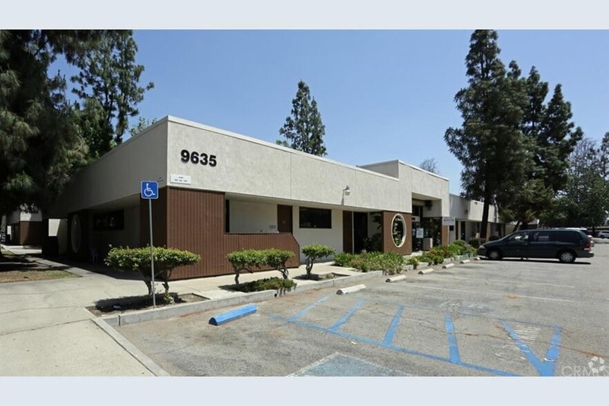 9635 Monte Vista Ave, Montclair, CA for lease - Building Photo - Image 2 of 21