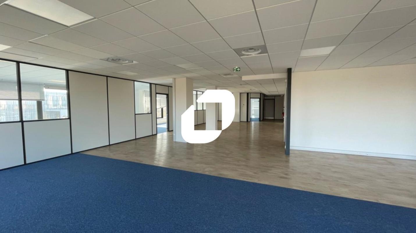 Office in Jossigny for lease Building Photo- Image 1 of 25