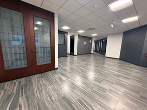 1330 N Dutton Ave, Santa Rosa, CA for lease Interior Photo- Image 2 of 14