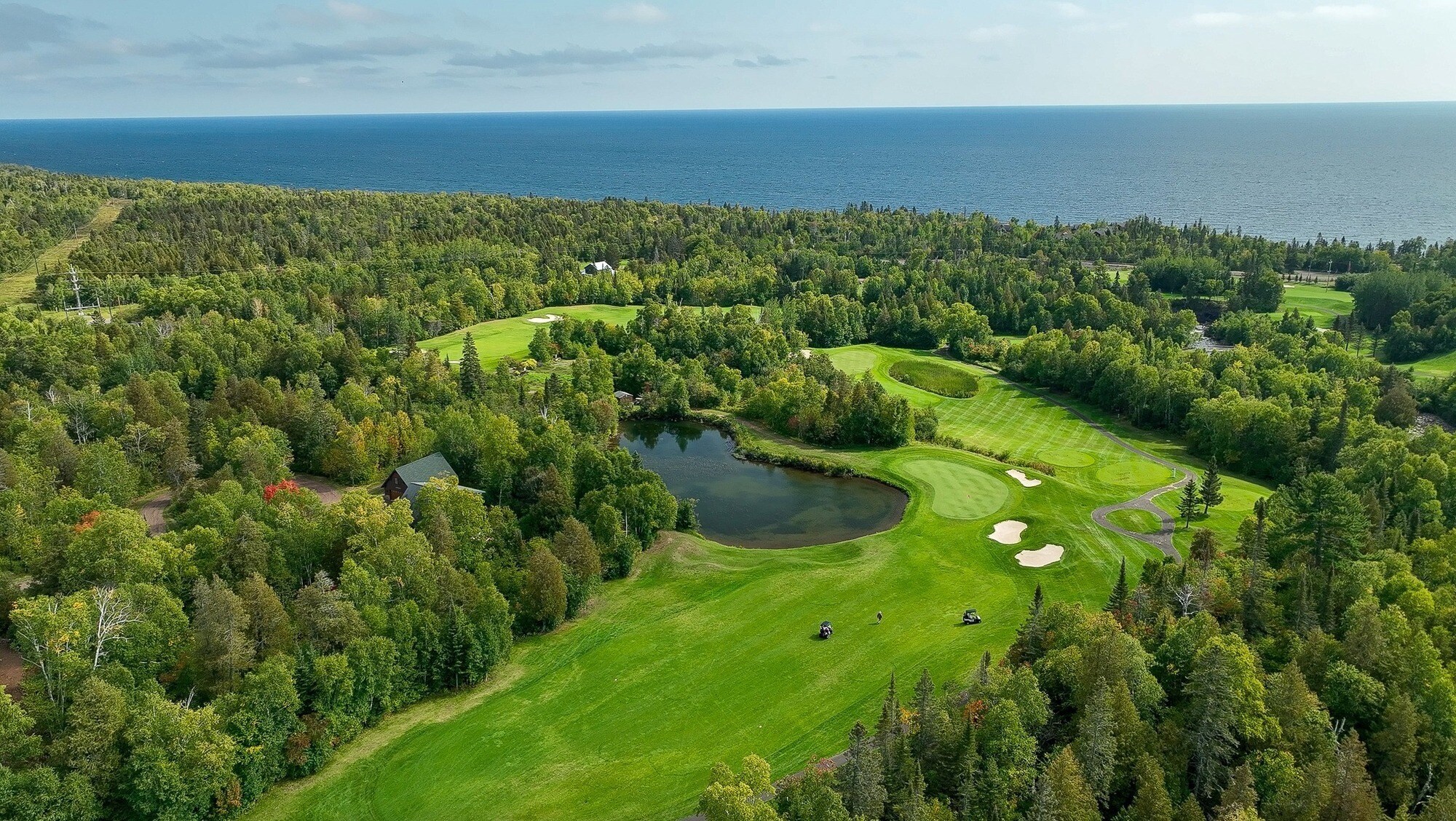 5731 Highway 61, Lutsen, MN à vendre Photo principale- Image 1 de 15