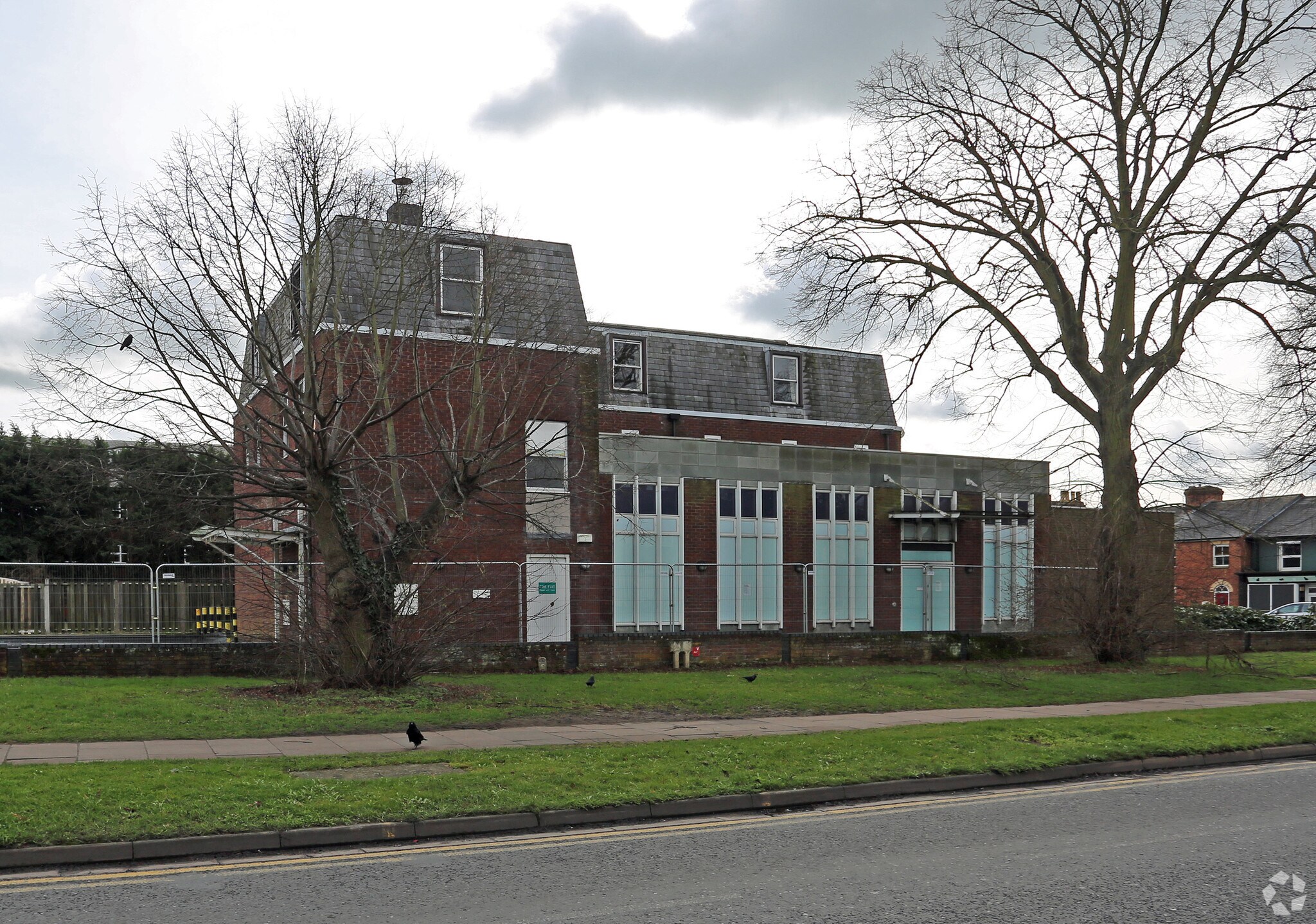 2 Walton Rd, Aylesbury à louer Photo du bâtiment- Image 1 de 3