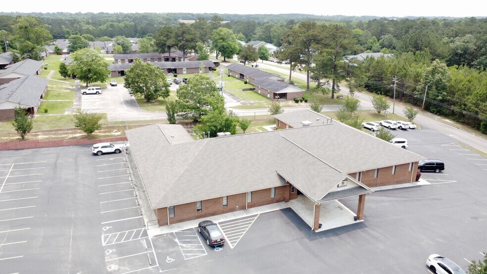 1082 Village Square Dr, Andalusia, AL à vendre - Photo principale - Image 1 de 12