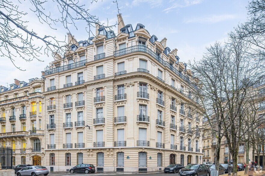 Immeuble residentiel dans Paris à vendre - Photo du bâtiment - Image 3 de 3