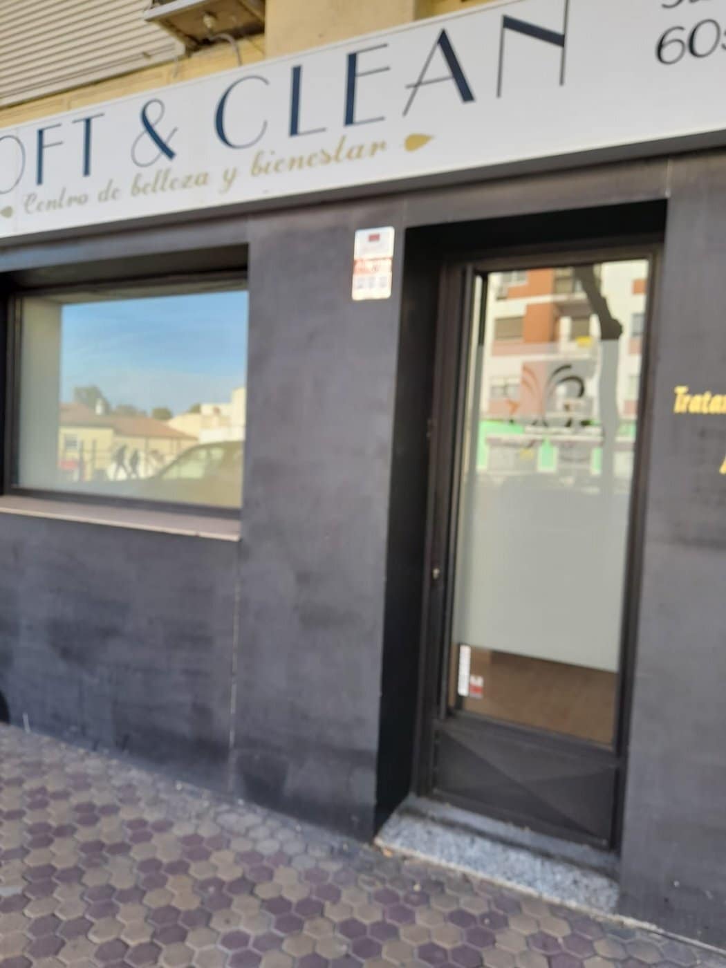 Retail in Cáceres for lease Building Photo- Image 1 of 6