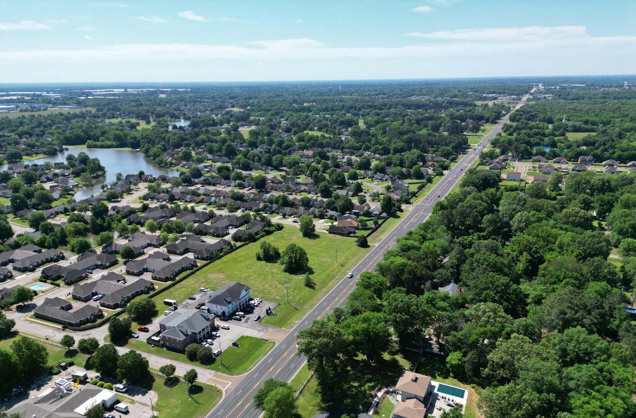 GERMANTOWN Rd, Olive Branch, MS à vendre Photo du bâtiment- Image 1 de 2